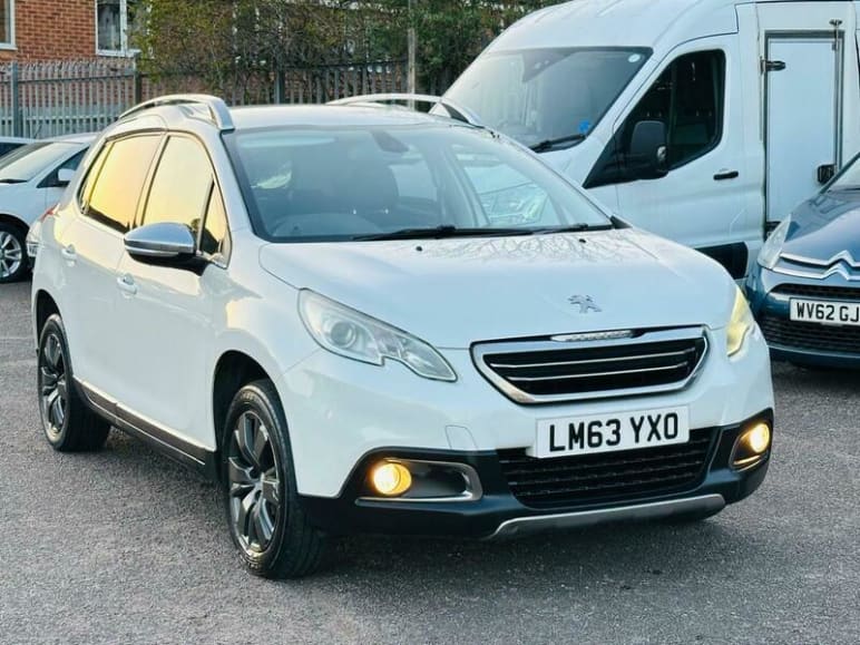 PEUGEOT 2008