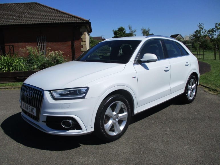 AUDI Q3