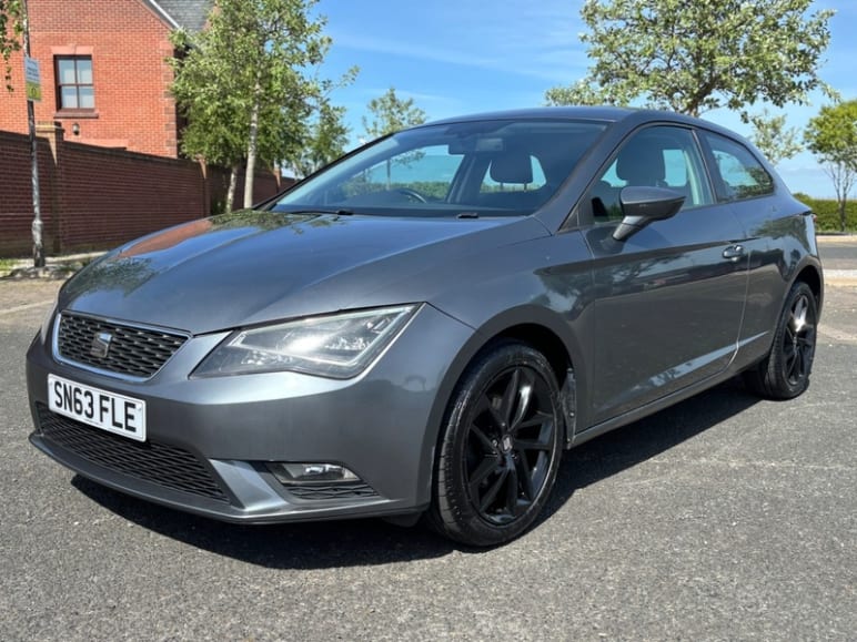 SEAT LEON