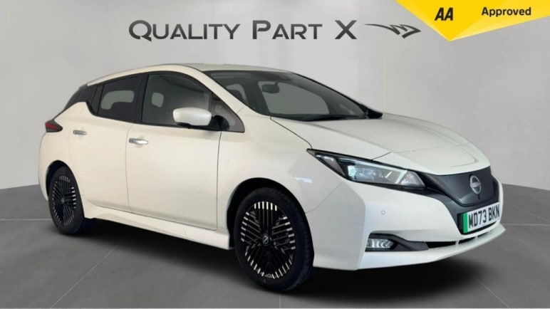 NISSAN LEAF