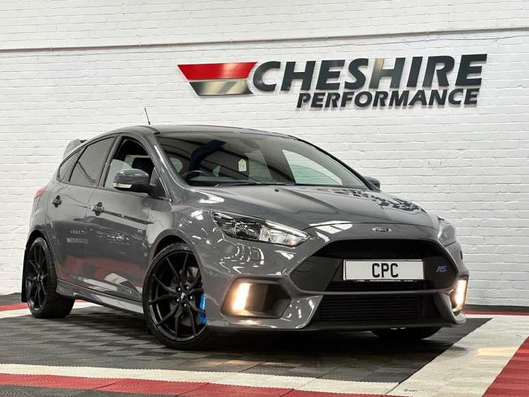 FORD FOCUS RS