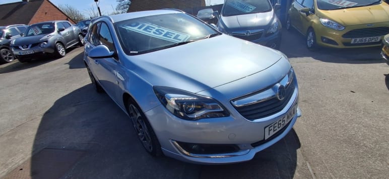 VAUXHALL INSIGNIA