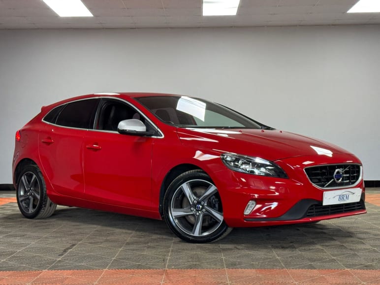 VOLVO V40