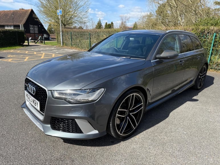 AUDI RS6