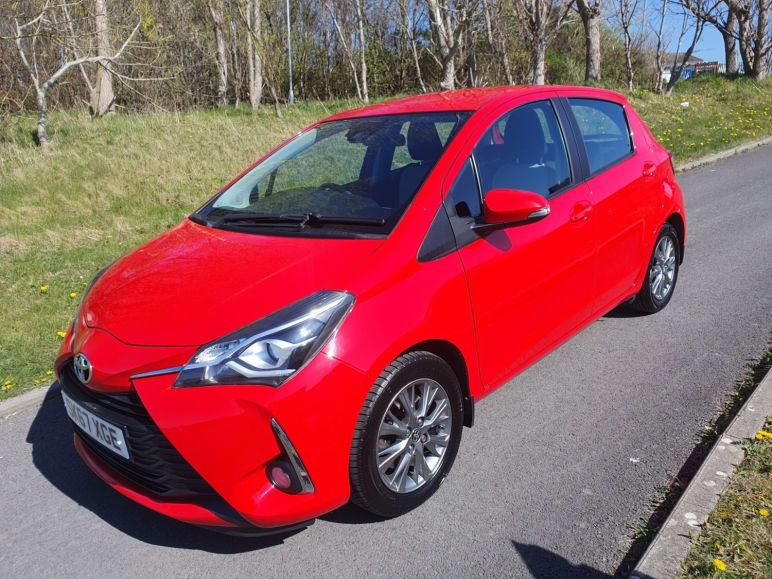 TOYOTA YARIS