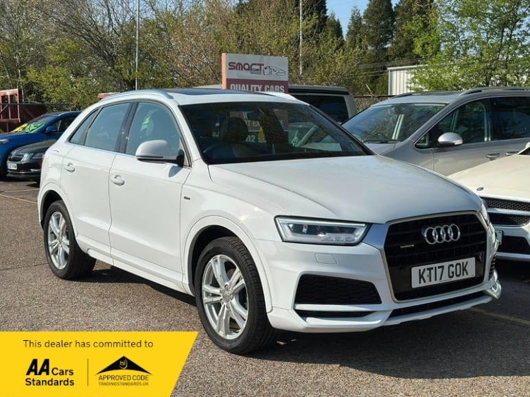 AUDI Q3