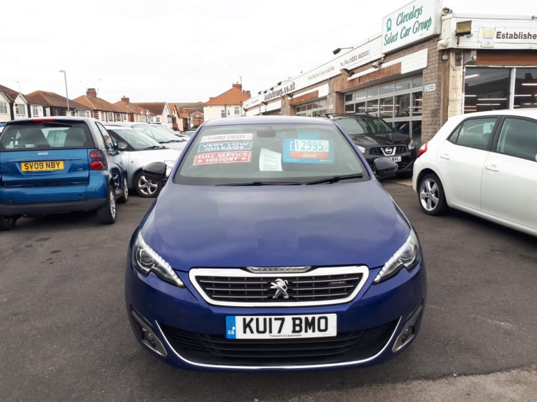 PEUGEOT 308