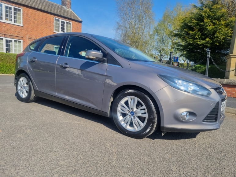 FORD FOCUS