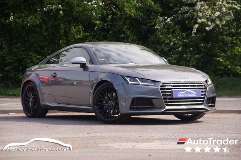AUDI TT