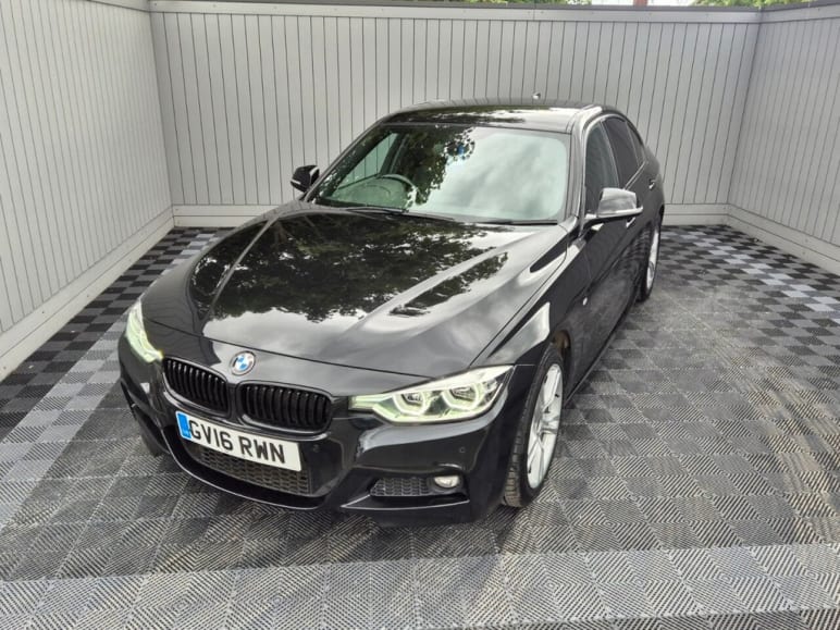 BMW 3 SERIES