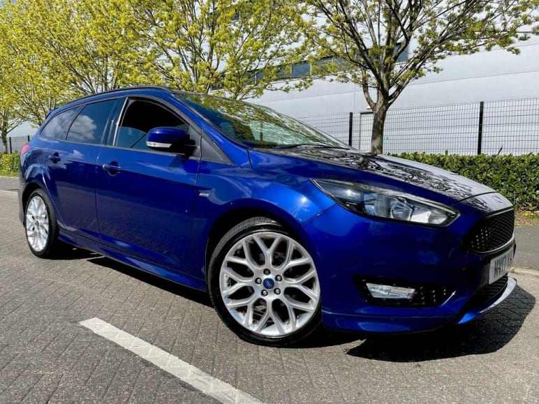 FORD FOCUS