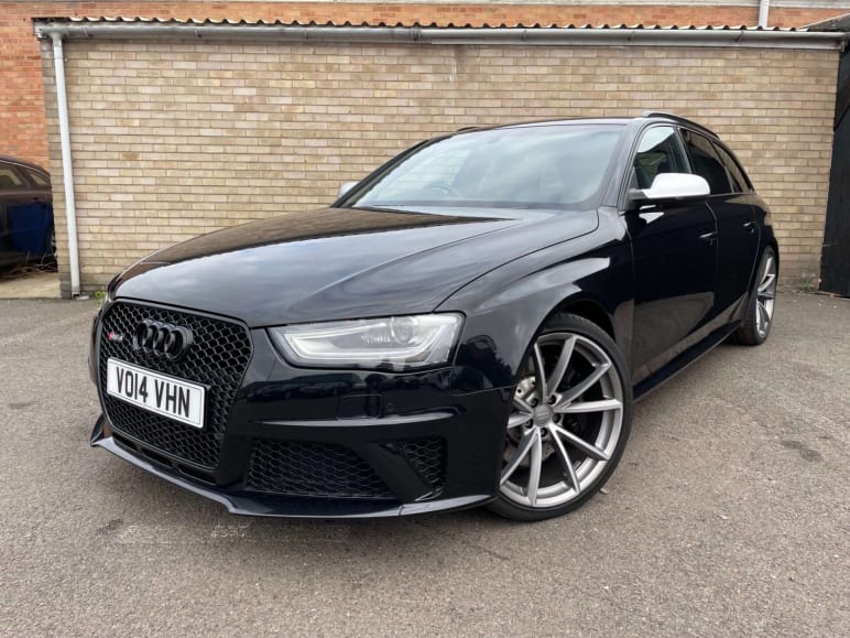 AUDI RS4
