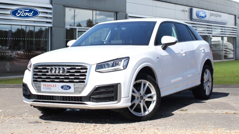 AUDI Q2