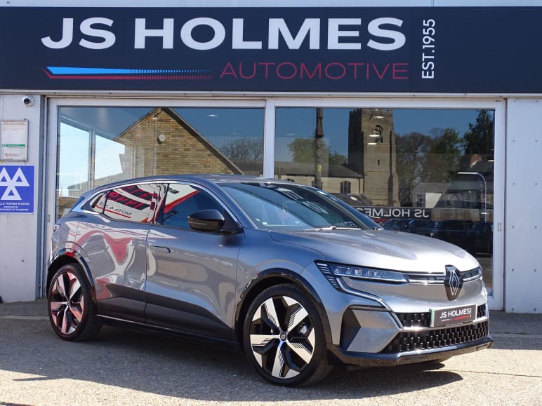 RENAULT MEGANE E-TECH