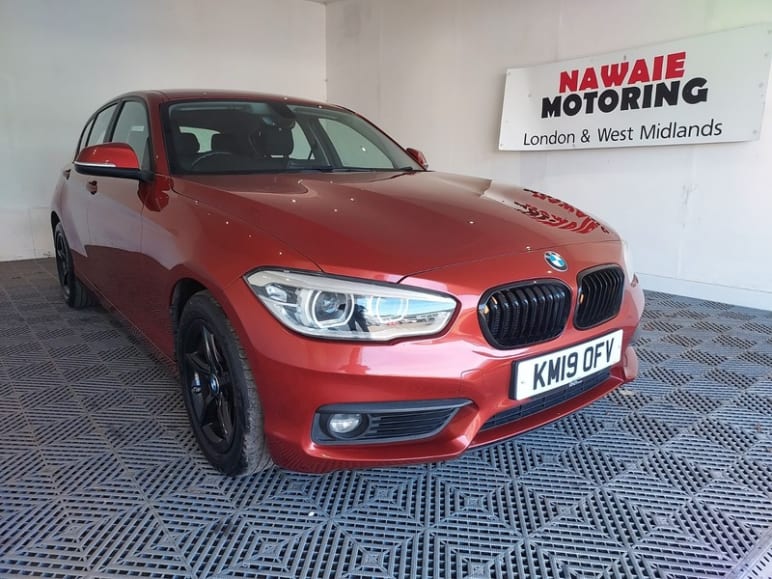 BMW 1 SERIES