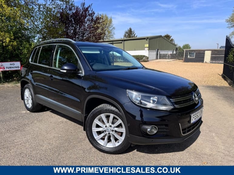 VOLKSWAGEN TIGUAN