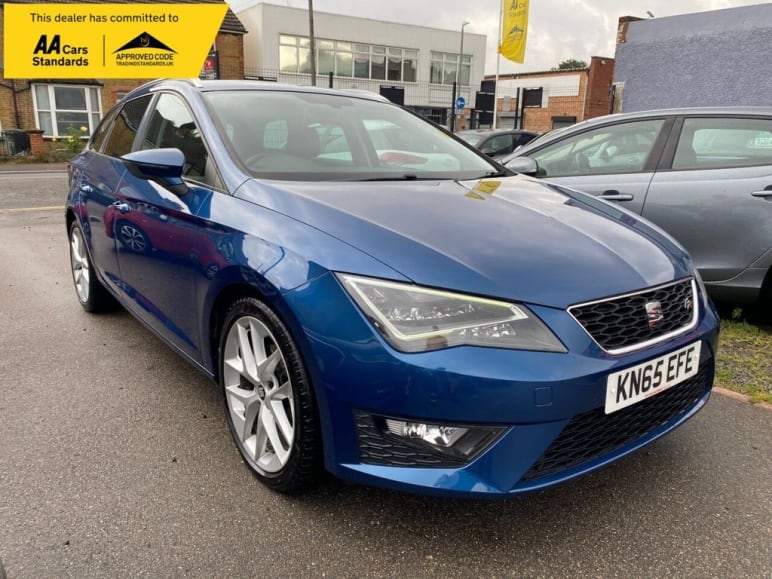 SEAT LEON