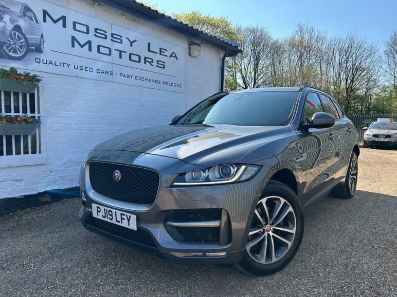 JAGUAR F-PACE