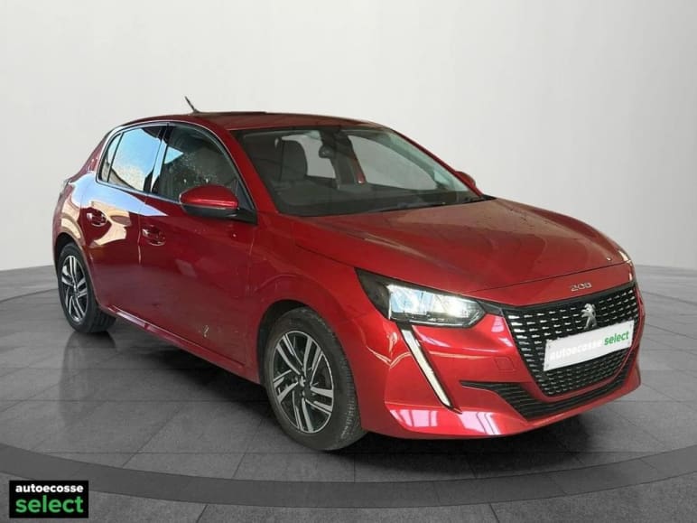 PEUGEOT 208