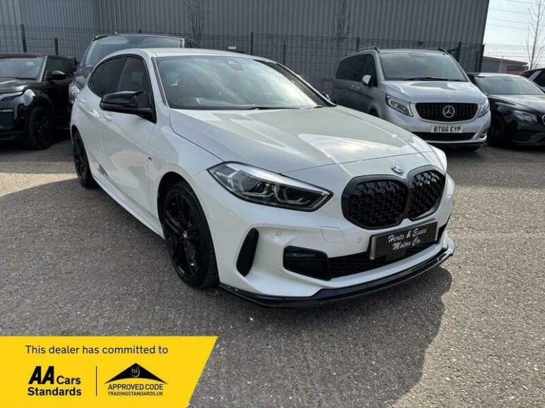 BMW 1 SERIES
