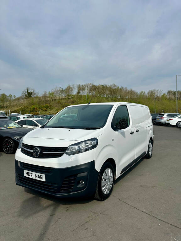 VAUXHALL VIVARO