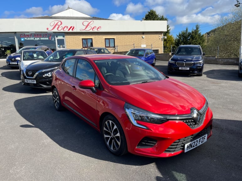 RENAULT CLIO