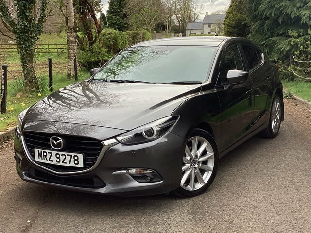 MAZDA 3
