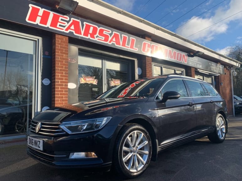VOLKSWAGEN PASSAT