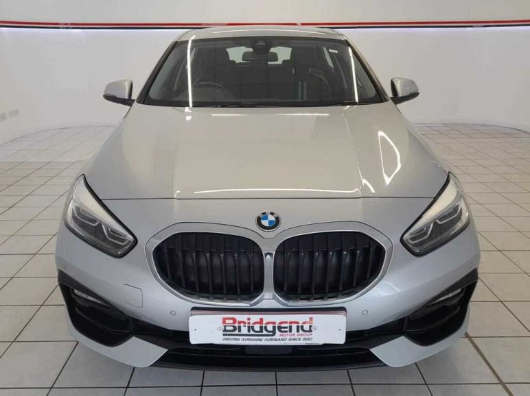 BMW 1 SERIES