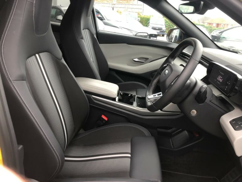 210kW Select 77kWh 5dr Auto