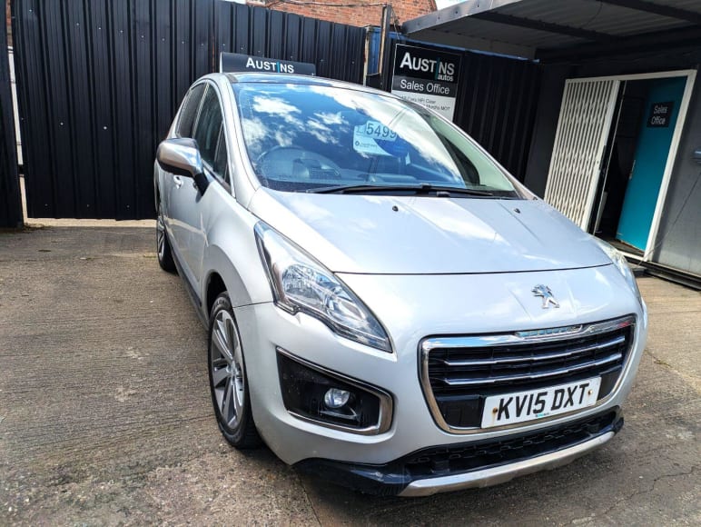 PEUGEOT 3008