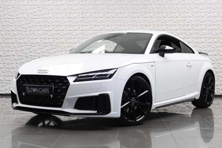 AUDI TT