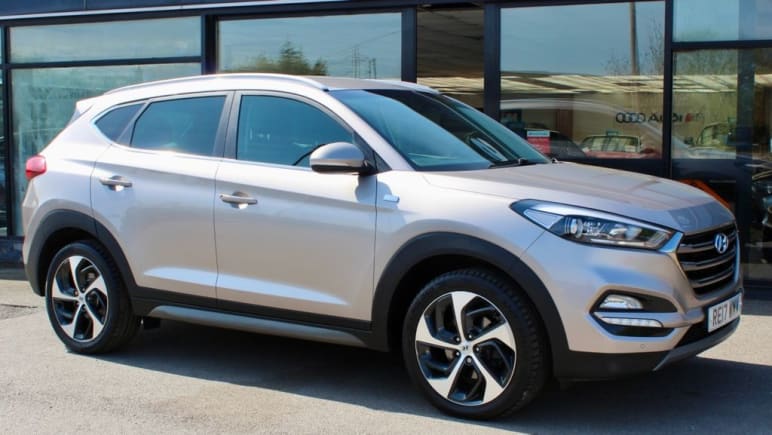 HYUNDAI TUCSON