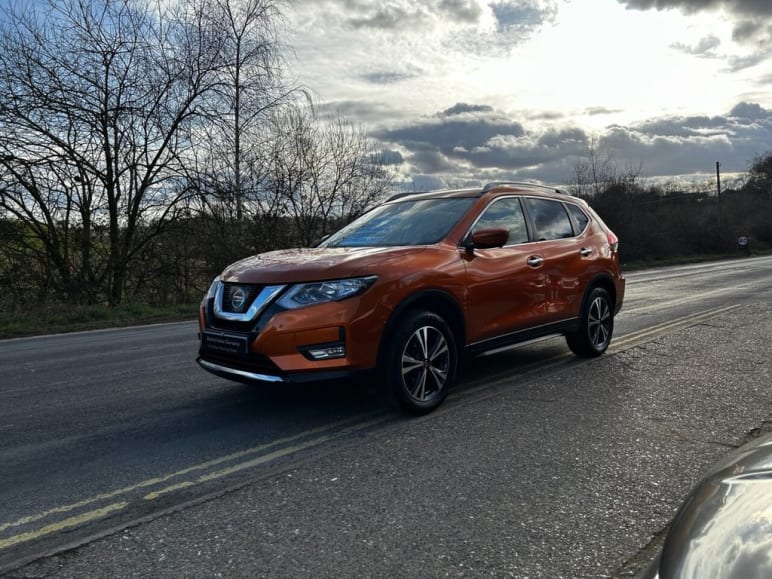 NISSAN X-TRAIL
