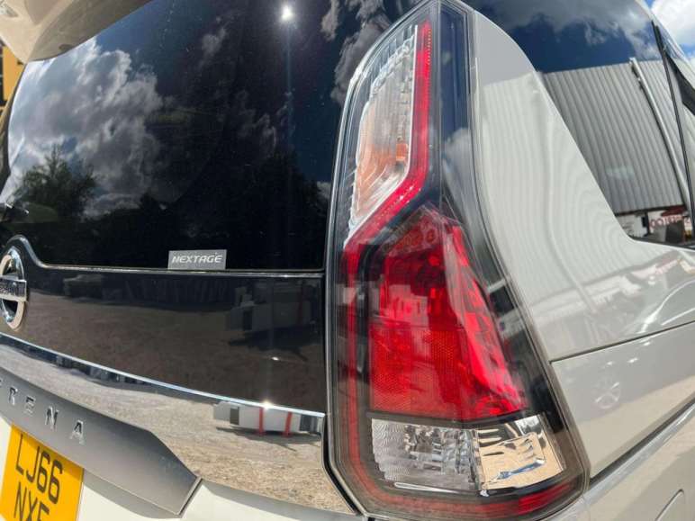 2.0 PURE DRIVE G-PILOT S-HYBRID PETROL AUTO 8 SEAT