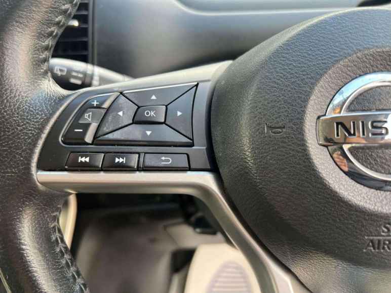 2.0 PURE DRIVE G-PILOT S-HYBRID PETROL AUTO 8 SEAT