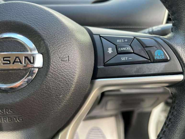 2.0 PURE DRIVE G-PILOT S-HYBRID PETROL AUTO 8 SEAT