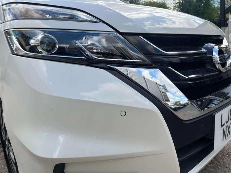 2.0 PURE DRIVE G-PILOT S-HYBRID PETROL AUTO 8 SEAT