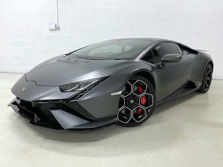 LAMBORGHINI HURACAN