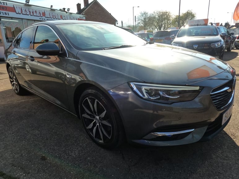 VAUXHALL INSIGNIA