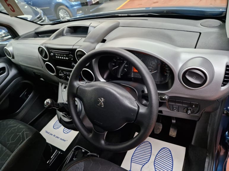 1.6 VTi 98 Active 5dr