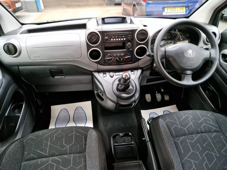 1.6 VTi 98 Active 5dr