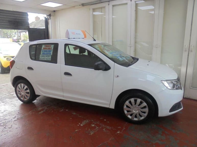 DACIA SANDERO