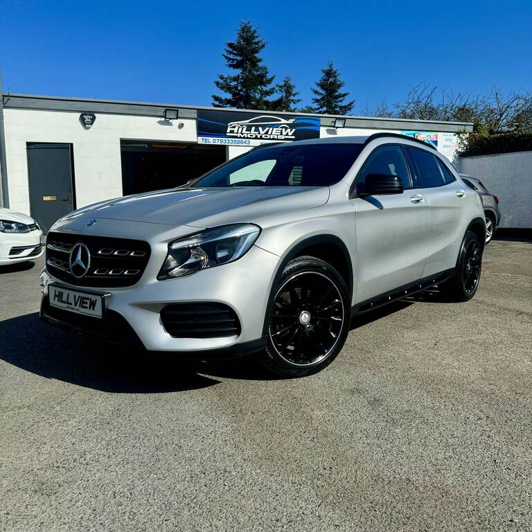 MERCEDES-BENZ GLA