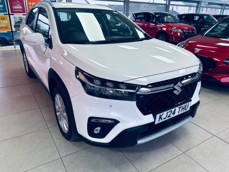 SUZUKI S-CROSS