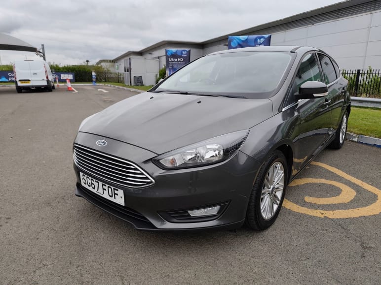 FORD FOCUS