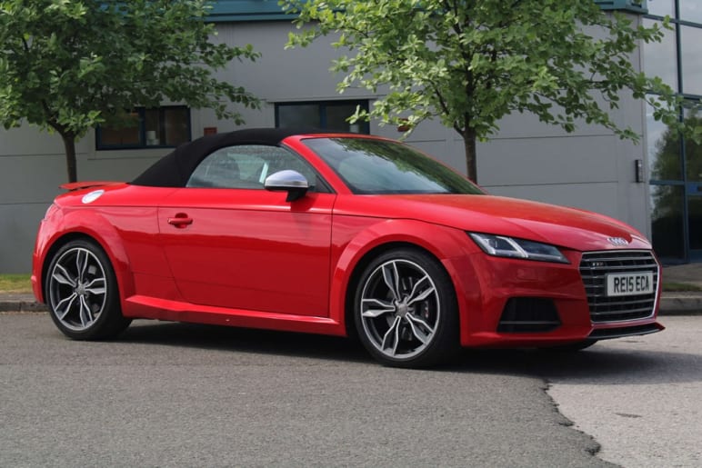 AUDI TT