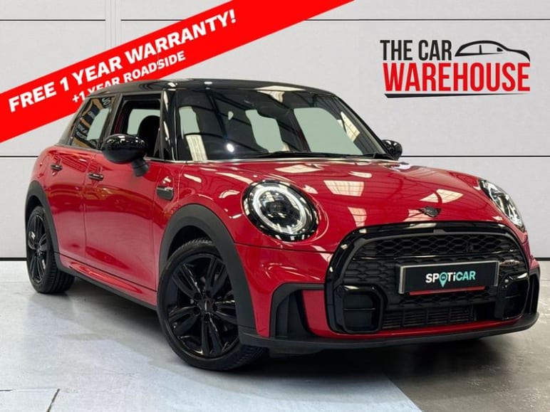 MINI HATCHBACK