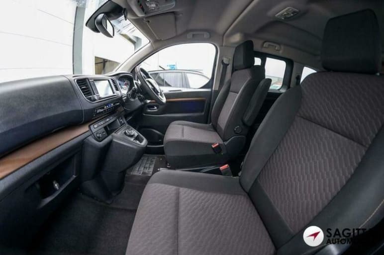 2.0D Family Compact MPV 5dr Diesel Auto SWB Euro 6 (s/s) (8 Seat) (180 ps)