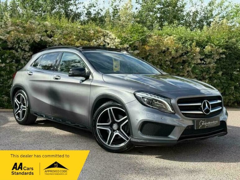 MERCEDES-BENZ GLA